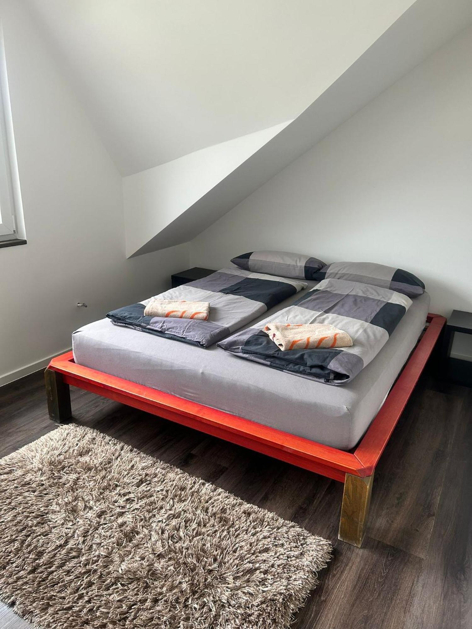 Schoenes Mit Dachterrasse Apartment *