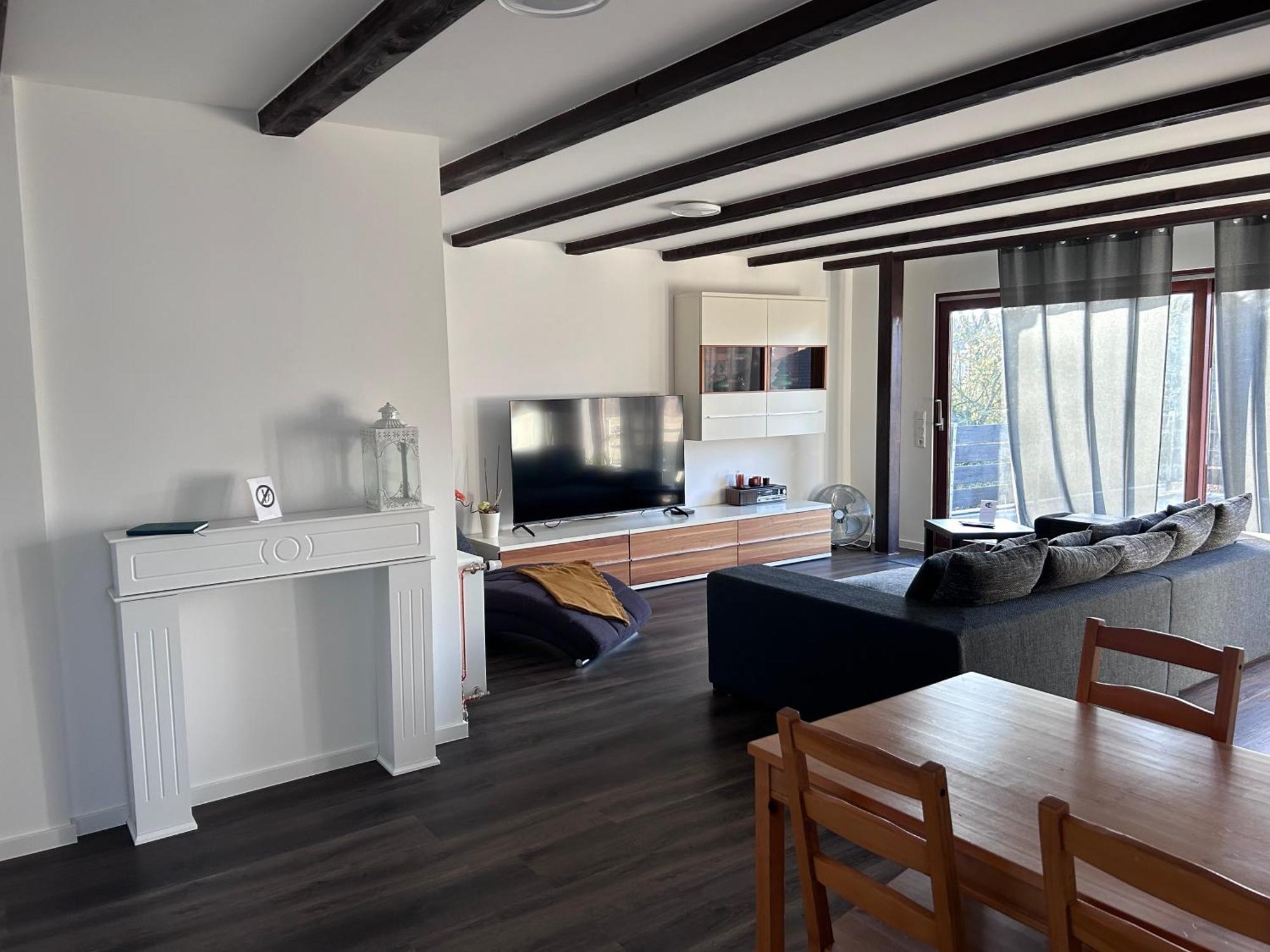 Schoenes Mit Dachterrasse Apartment